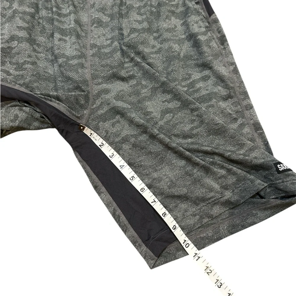 SAXX Men’s Size‎ Medium Legend 2N1 Camo Print Shorts